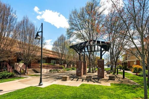 536 Manzana Pl, San Jose CA  95112-7812 exterior