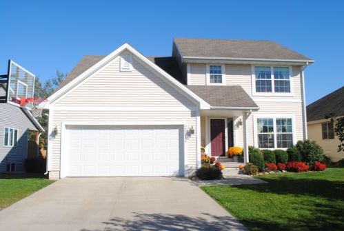 2914 White Oak Dr, Ames, IA 50014-8212