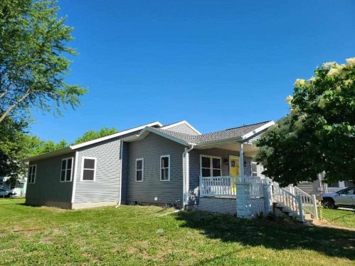 326 Seymour St, Fond Du Lac, WI 54935-2136