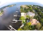 4524 Olde Plantation Pl, Destin, FL 32541-3425