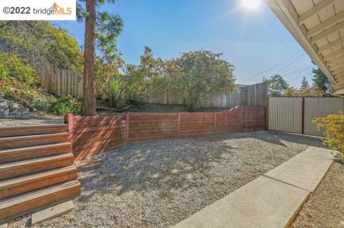 2915 Hermosa St, Pinole CA  94564-1511 exterior