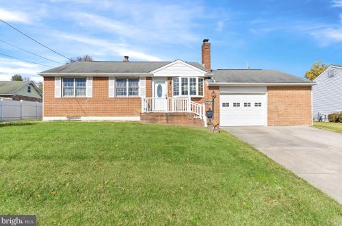 2213 Downing Ln, Wilmington DE  19804-3612 exterior