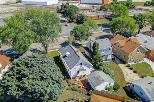 5006 Beloit Rd, Milwaukee WI 53214-5332 exterior