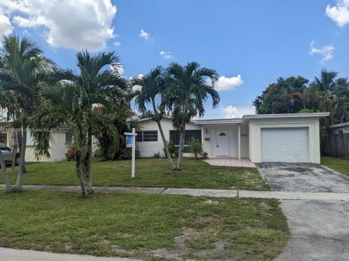 1714 41st Ave, Hollywood FL  33021-4217 exterior