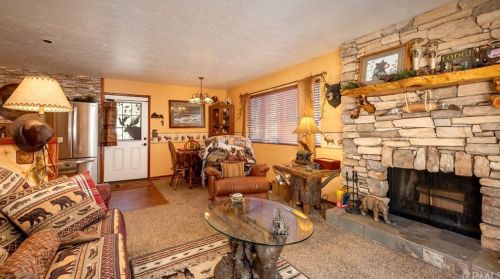 712 Booth Way, Big Bear City, CA