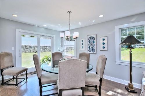 31 Larbert Rd, Southport CT  06890-1341 exterior