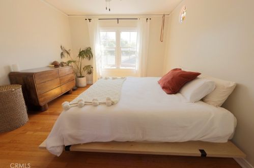 280 Orizaba Ave, Long Beach CA 90814-2453 exterior