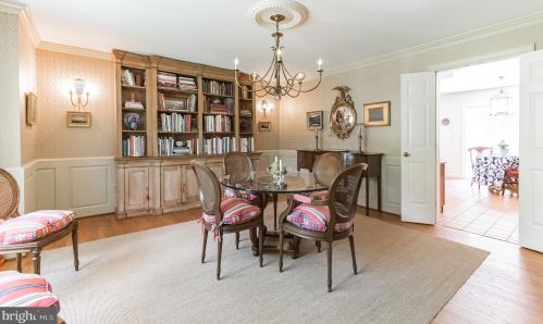 131 Knoxlyn Farm Dr, Kennett Sq PA  19348-2700 exterior