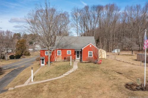 11 Peter Parley Row, Kensington CT  06037-3123 exterior