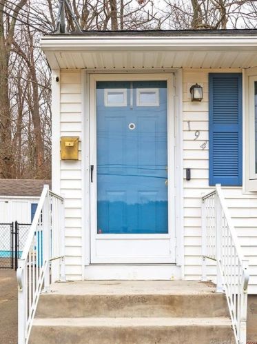194 Merigold Dr, New Britain, CT 06053-1447
