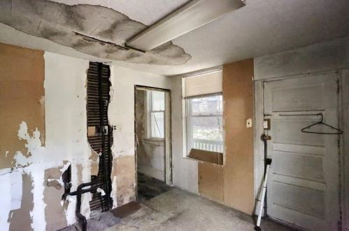 2622 California Ave, Pittsburgh PA 15212-2669 exterior