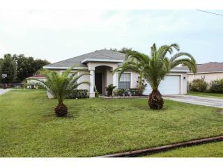 441 Dove Dr, Kissimmee, FL 34759-4418