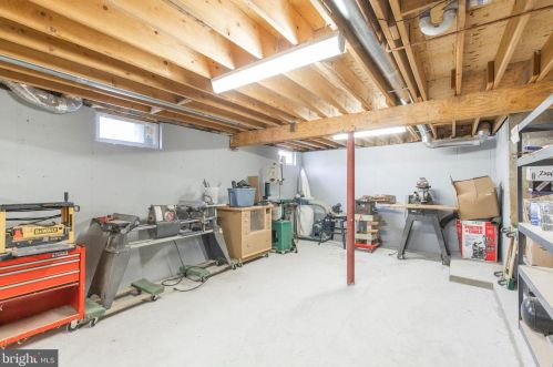 19 Lee Ann Dr, Blenheim NJ  08012-5353 exterior