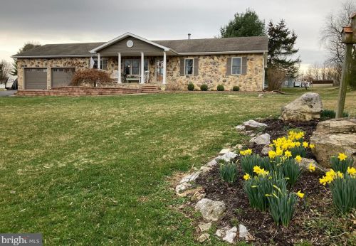 96 Boyer Rd, Carlisle, PA 17015-9720