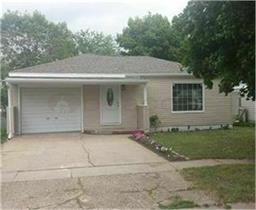 825 2nd Ave, Oelwein IA  50662-1005 exterior