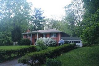 9017 Denise Ln, Fairfax VA  22031-3110 exterior