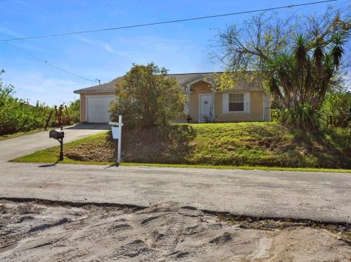 3303 15th St, Lehigh Acres, FL 33976-2934
