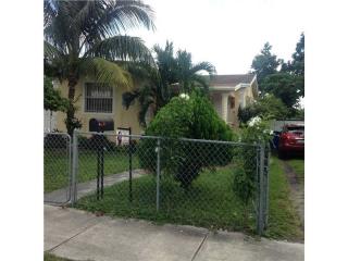 1734 53rd St, Miami, FL 33142-3733