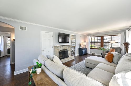 2110 91st St, Milwaukee WI  53226-2604 exterior