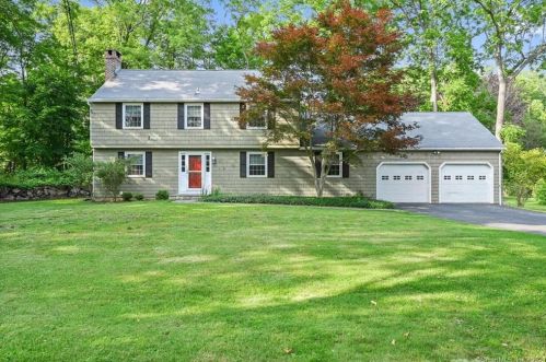 544 Salem Rd, Ridgefield, CT 06877-1931