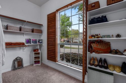 2808 Pasadena Pl, Lewisville TX  75022-5150 exterior