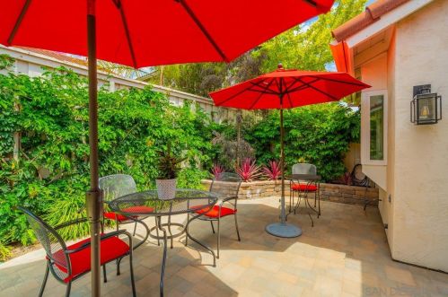 4028 Caminito Suero, San Diego, CA 92122-5102
