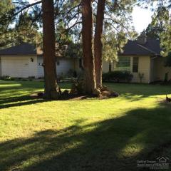 20994 King Hezekiah Way, Bend, OR 97702-2850