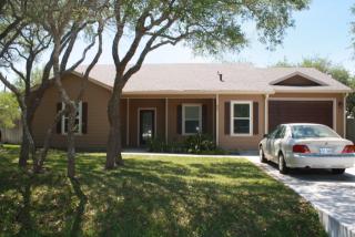 621 Hickory Ave, Rockport TX  78382-5926 exterior