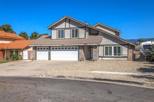 1820 Kingsbury Dr, Redlands, CA 92374-1709
