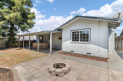 226 Oregon St, Ripon CA  95366-2145 exterior