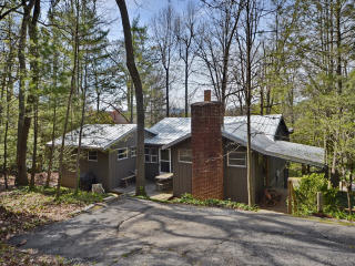 130 Florida St, Saluda NC  28773-8722 exterior