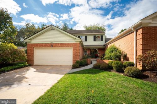 1005 Barley Dr, Wilmington, DE 19807-2533