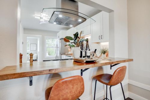 177 Elm Ave, San Bruno CA  94066-5402 exterior