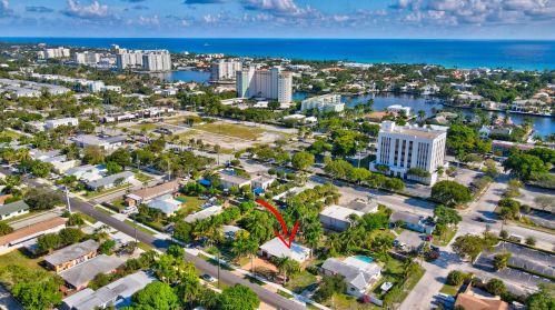 725 4th Ave, Delray Beach FL  33444-2805 exterior