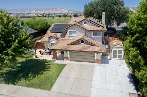 1024 Village Cir, Winters, CA 95694-2306