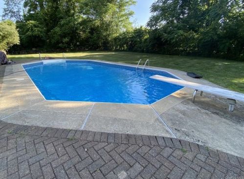 33 Somerset Dr, Patterson, NY 12563-2519