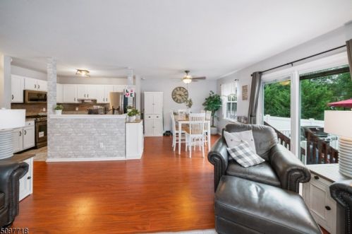 108 Violet Ln, Trenton NJ  08638-2031 exterior