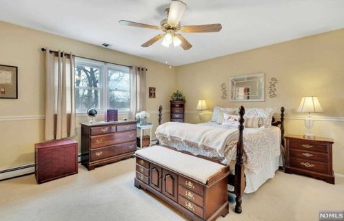 50 Sheffield St, Oakland NJ  07436-2657 exterior