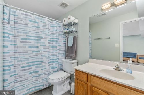 6029 Hot Spring Ln, Fredericksburg VA  22407-3708 exterior