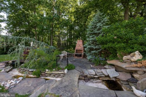 209 Knapp Rd, Lansdale PA 19446-1731 exterior