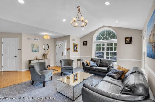 26 Casco Ct, Lakewood NJ  08701-5779 exterior