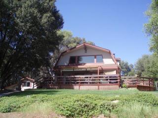 38356 Sierra Lakes Dr, Oakhurst, CA 93644-9023
