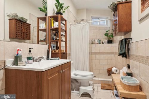 4939 Hazel Ave, Philadelphia, PA 19143-2004
