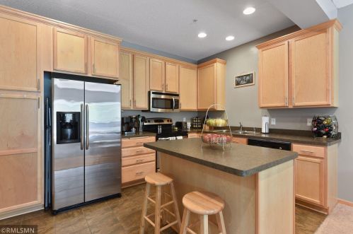 2437 121st Cir, Minneapolis, MN 55449-5583