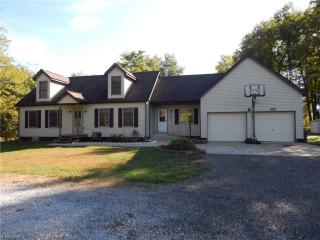1247 Pricetown Rd, Diamond, OH 44412-9603