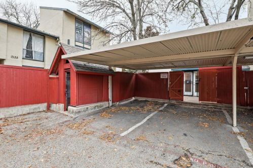 7125 Fair Oaks Ave, Dallas TX 75231-6181 exterior