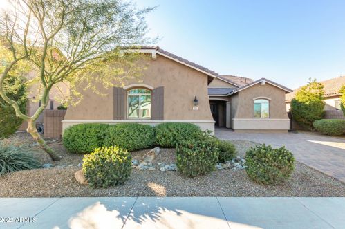 371 Torrey Pines Pl, Chandler, AZ 85249-6985