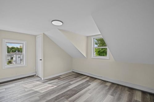 25 Unit St, Providence RI 02909-3940 exterior