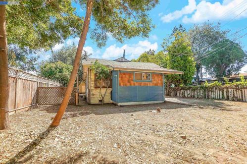 22174 Western Blvd, Hayward CA  94541-3839 exterior