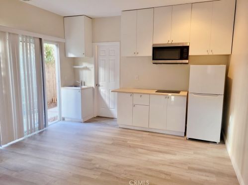 1813 Huntington St, Huntington Beach CA  92648-3131 exterior